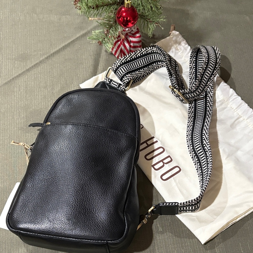 HOBO Cass Black Leather Crossbody/Sling Bag